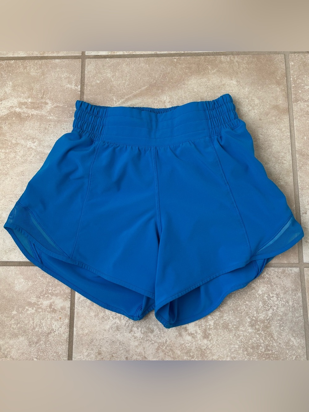 Lululemon Hotty Hot High Rise Shorts 4" In Poolside Size 0 - Picture 3 of 7